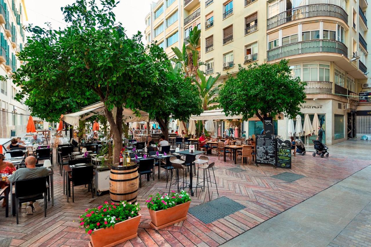 Genteel Home Plaza De Las Flores Malaga Luaran gambar